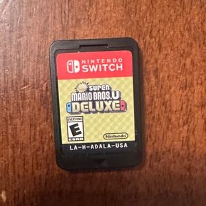Nintendo Switch Super Mario Bros. U Deluxe Game Card - Red and Green